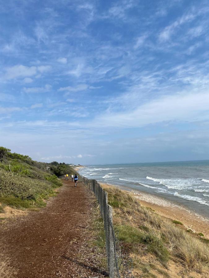 Villa Paulownia - A 1,2Km Des Plages - Tout Confort Au Coeur Du Bourg Jard-sur-Mer Exterior foto